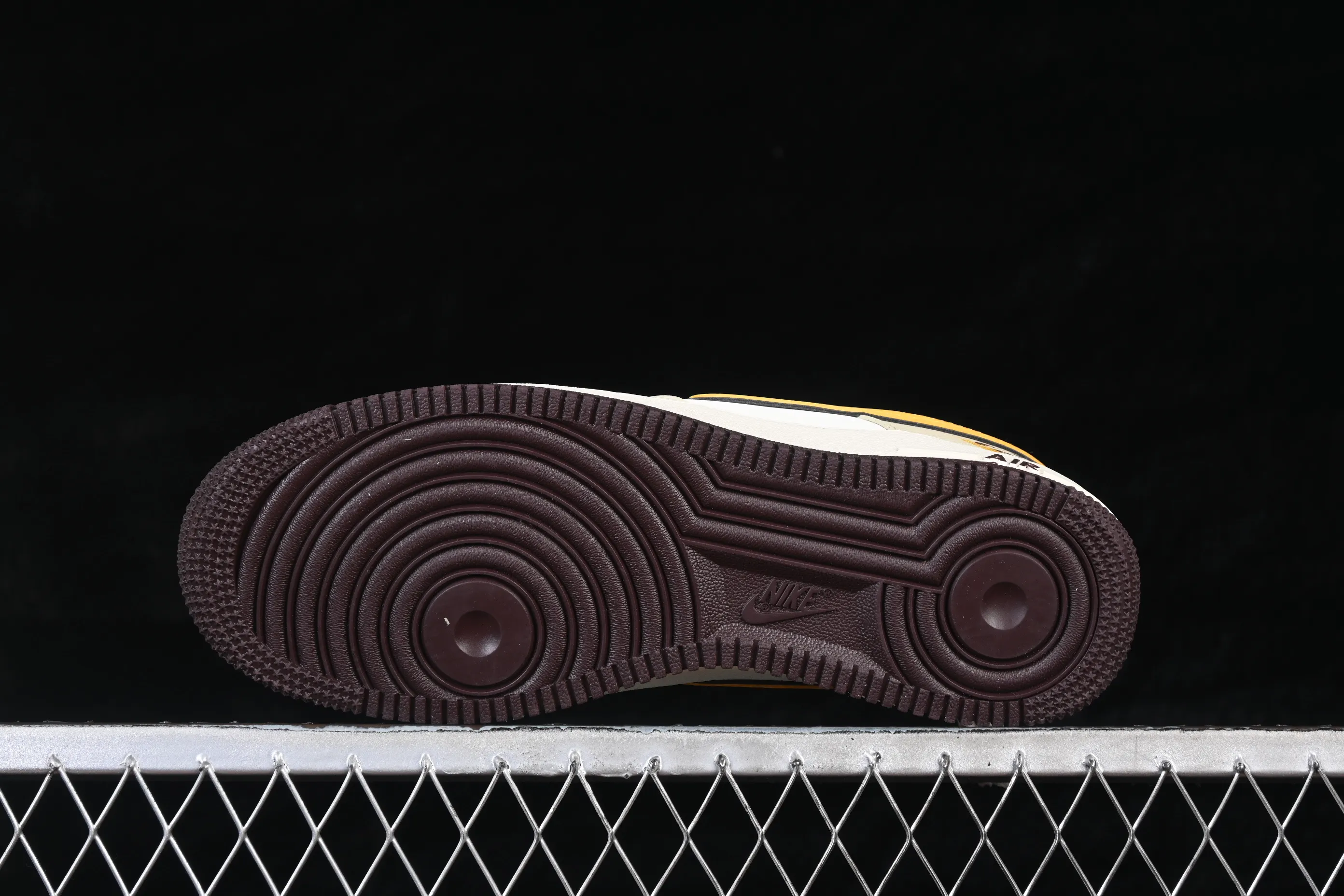 All categories Nk Air Force 1 Air Force series Nk Air Force 1 Low Air Force low-top Nike Air Force 1'07 Low Year of the Horse limited edition Apricot gold pattern Air Force 1 low-top casual sneakers NH0601-504